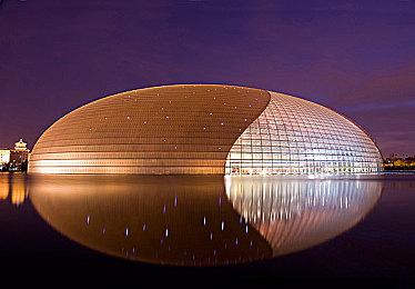 PSVR2新广告片上线 多款游戏画面宣传爆炸效果